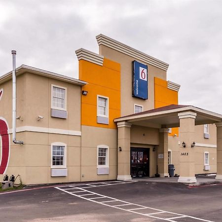 Motel 6-Jourdanton, Tx Dış mekan fotoğraf