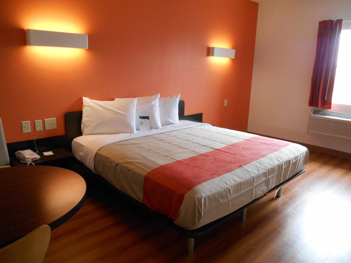 Motel 6-Jourdanton, Tx Dış mekan fotoğraf