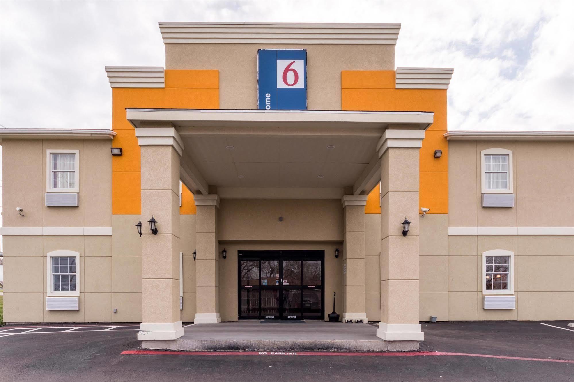 Motel 6-Jourdanton, Tx Dış mekan fotoğraf
