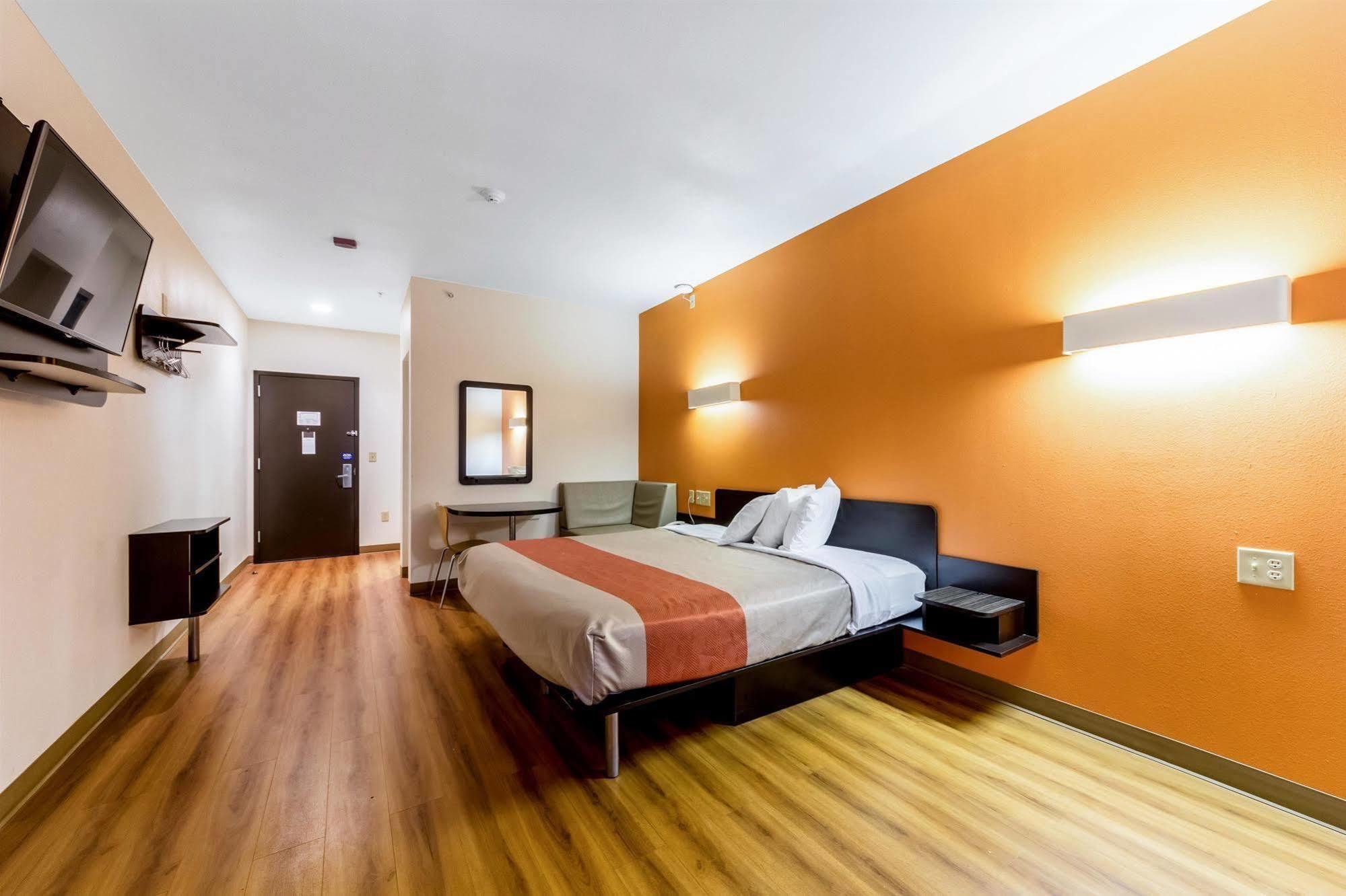 Motel 6-Jourdanton, Tx Dış mekan fotoğraf