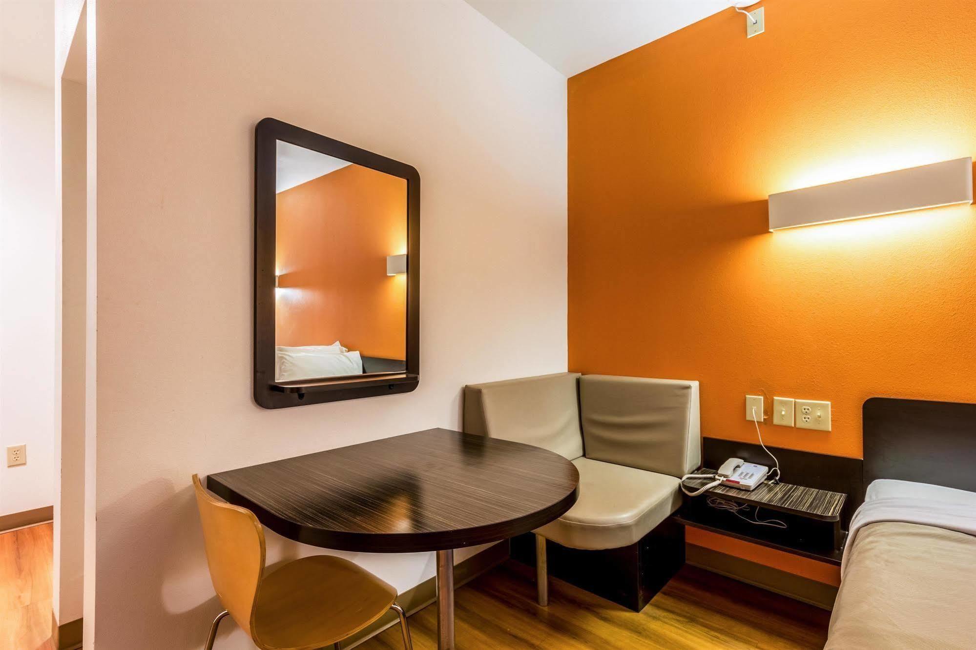 Motel 6-Jourdanton, Tx Dış mekan fotoğraf