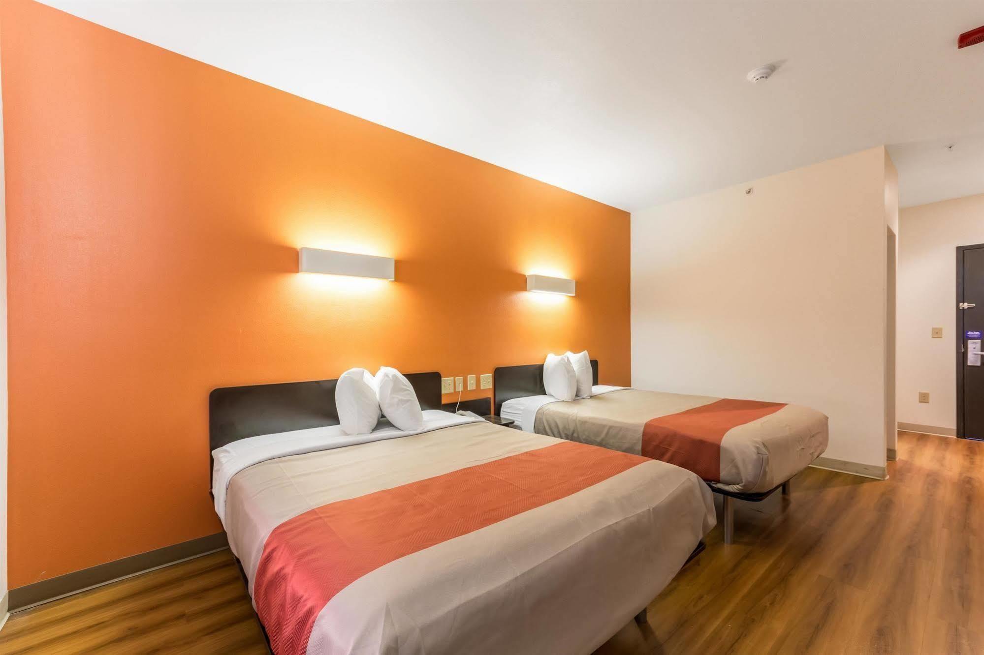 Motel 6-Jourdanton, Tx Dış mekan fotoğraf